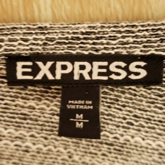 Express Knit Cropped Blazer With Beading - Picture 5 of 6